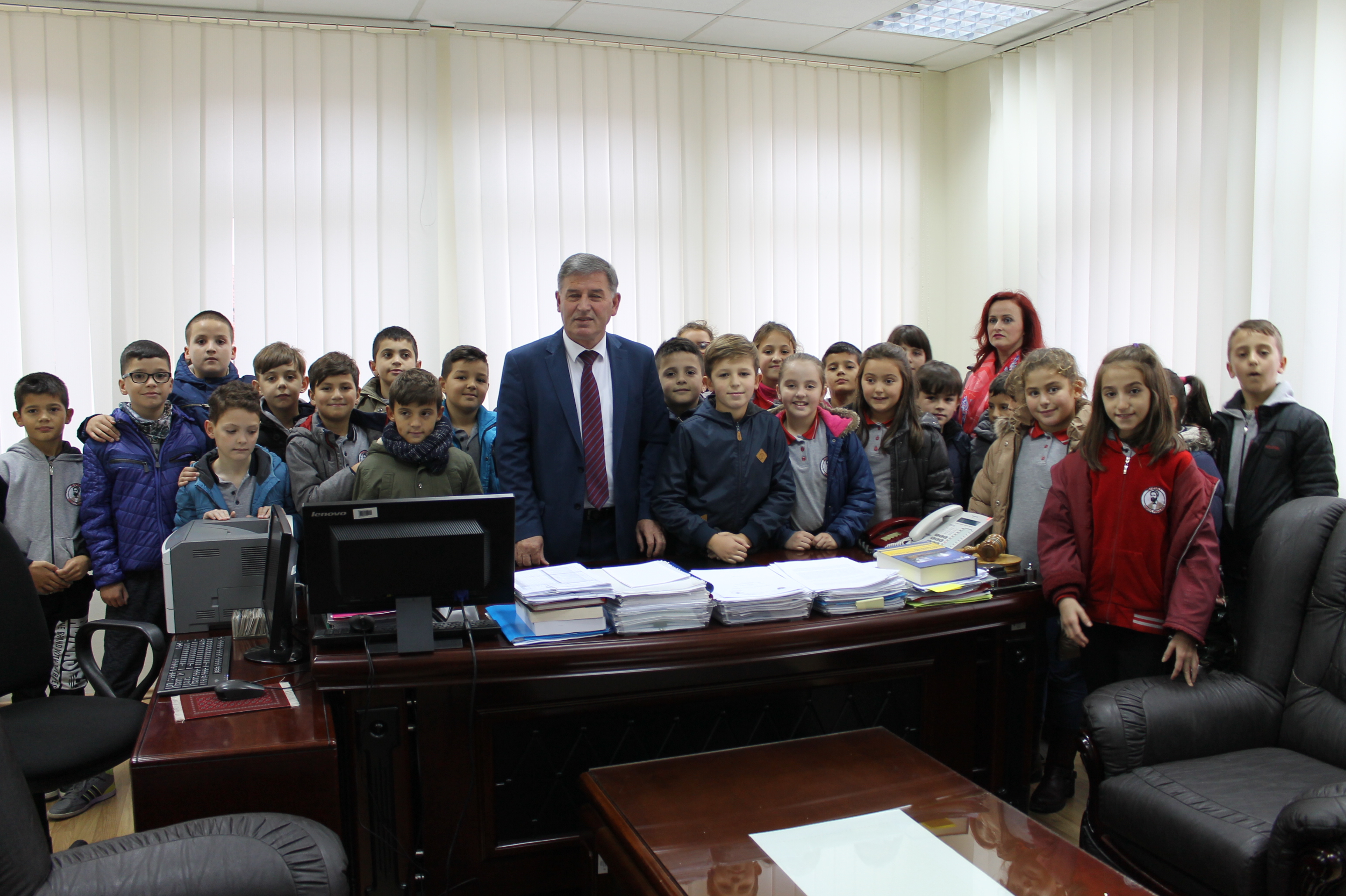 Nxënësit e shkollës fillore,,Abdyl Frashëri,, në Prizren, kl.IV. vizituan Gjykatën Themelore të Prizrenit